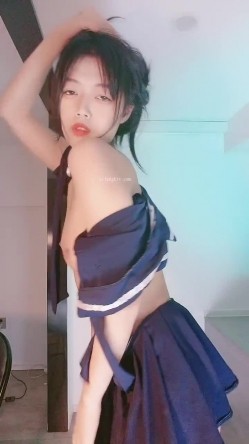 最新极品身材性感美少女【白羊座】露脸私拍裸舞身材爆炸各种热门BGM情趣搔首弄姿抖奶顶胯电臀 截图11