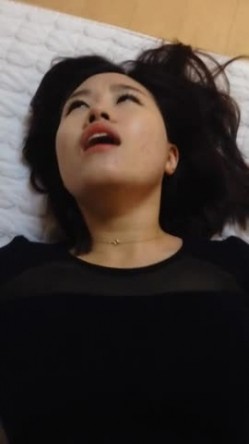最新反差婊 高端私密群内部福利群泄密流出视图基本都露脸美女如云 截图16
