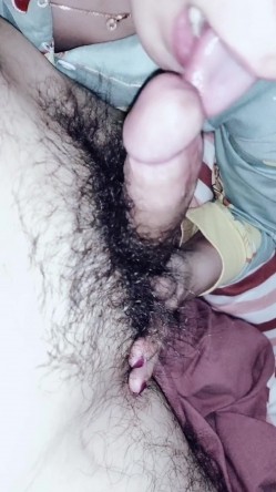 吃了春药的媳妇：啊啊老公停不下来了老公，受不了啦，快来艹我老公， 老公：不要停，艹死她 截图1