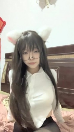 【女高童颜巨乳】应求更新 大奶校花 跳蛋 滴蜡 密码房! 挑战感官刺激 截图6