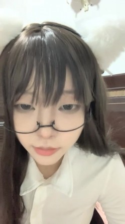 【女高童颜巨乳】应求更新 大奶校花 跳蛋 滴蜡 密码房! 挑战感官刺激 截图9