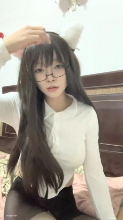 【女高童颜巨乳】应求更新 大奶校花 跳蛋 滴蜡 密码房! 挑战感官刺激 截图12