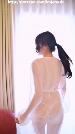 巅峰女神（jena）6月福利外景露出，气质装束美如画13V,大尺度福利唯美且满足尺度需求，跳舞，露出 截图13