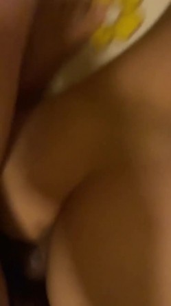 【网曝热门事件 震惊】超火爆吉林女孩岳欣玥最新性爱视频流出 黑鬼6P黑丝 皮鞭SM爆菊 日常全裸操 高清720P原版 截图9
