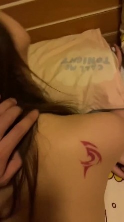 【网曝热门事件 震惊】超火爆吉林女孩岳欣玥最新性爱视频流出 黑鬼6P黑丝 皮鞭SM爆菊 日常全裸操 高清720P原版 截图11