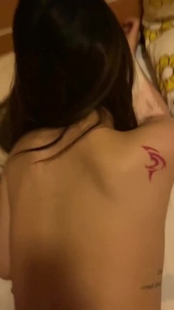 【网曝热门事件 震惊】超火爆吉林女孩岳欣玥最新性爱视频流出 黑鬼6P黑丝 皮鞭SM爆菊 日常全裸操 高清720P原版 截图14