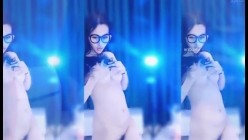 万元定制网易CC星秀舞蹈代言人人气扛把子极品女神【苏甜甜】 截图13