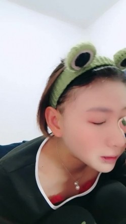 E02淫骚御姐【大啾啾】夜店酒吧沟搭干部 厕所无套轮干 情趣丝袜舔脚爆操玩3P 截图8