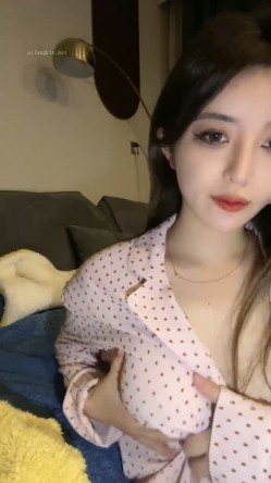 炸裂，神级颜值女神，神似杨幂，大美女【棉棉熊】快来舔我，舔我的阴蒂 截图1