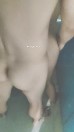 真实绿帽博主，【王军】让老婆陪各个不同单男啪啪，各种特写插穴，太淫乱了 截图12