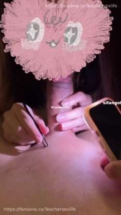 极品性瘾小夫妻【温妮的爸妈】最新付费福利，温泉露出挑战，野外遥控，啪啪不给精液就捣蛋 截图5