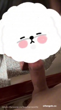 极品性瘾小夫妻【温妮的爸妈】最新付费福利，温泉露出挑战，野外遥控，啪啪不给精液就捣蛋 截图10