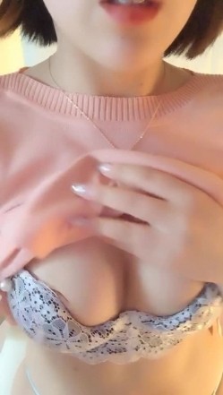 身材肉肉的妹子诱惑秀 性感黑丝高跟鞋诱人美臀拨开内裤开逼逼 截图4