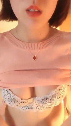 身材肉肉的妹子诱惑秀 性感黑丝高跟鞋诱人美臀拨开内裤开逼逼 截图13