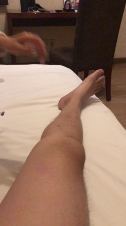 重庆舞蹈妹妹萌妹足控啪啪 线下约啪爱跳舞的小仙女足交啪啪 双腿夹腰使劲操 萌萌哒KISS 截图8