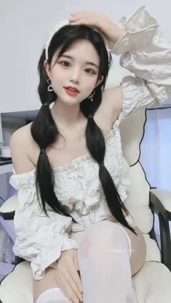 绿播下海！【美妍】颜值逆天，美美哒，可爱美穴特写~颜值真是高，兄弟们冲！ 截图3