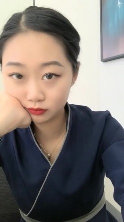 大奶子好身材的游戏主播下海了 上班时间直播尿尿 看大骚B 截图5