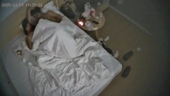 酒店偷拍 连续两天入住情侣气质甜美又身材不错的美女喜欢上位榨取男友精液 截图6