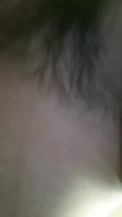 苗条绿衣妹子和小男友双人啪啪，后入抽插大屁股呻吟娇喘毛毛浓密特写 截图10