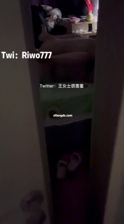极品绿帽博主，【白梦夫妻】，调教老婆多P，露出，老师私下的淫荡一面，风韵十足的少妇 截图14
