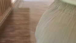 fc2ppv-2225938 【無修正】美容クリニックの受付嬢を庭園で野外猥褻・・・密室に連れ込み美肌に包まれた上品な身体に中出し！！ 截图4