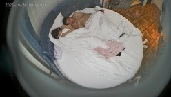 酒店情趣圆床上帝视角偷拍 顶级骚货拿个自慰棒玩了很久 被男炮友猛操满足她 截图6