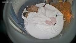 酒店情趣圆床上帝视角偷拍 顶级骚货拿个自慰棒玩了很久 被男炮友猛操满足她 截图7