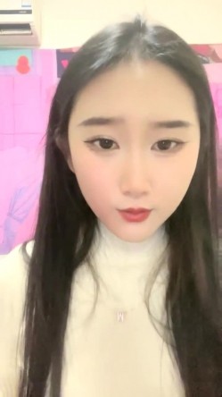 核弹！超美校花【果果qzm】道具狂插~扇脸打逼~妹子都经历了什么？ 截图1