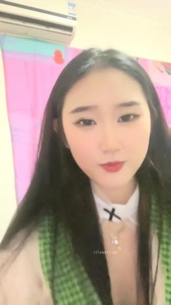 核弹！超美校花【果果qzm】道具狂插~扇脸打逼~妹子都经历了什么？ 截图7
