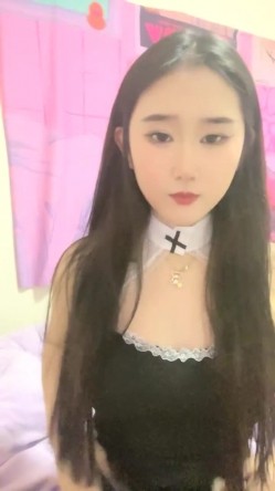 核弹！超美校花【果果qzm】道具狂插~扇脸打逼~妹子都经历了什么？ 截图8