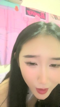 核弹！超美校花【果果qzm】道具狂插~扇脸打逼~妹子都经历了什么？ 截图13