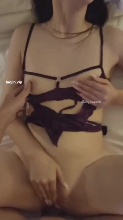 【反差泄密】真实良家性爱，完美露脸，有生活照对比，172cm模特身材，蜜桃臀无套啪啪，精彩佳作必看 截图9
