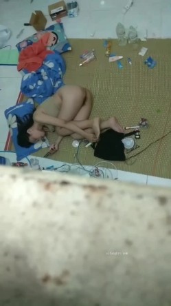 【重磅福利】全网稀缺资源 ️最新高端淫妻私密群内部福利 人前女神 人后母狗 淫乱女神篇 截图9