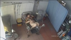 稀有黑客破解医院妇产科监控摄像头完美正面角度高清偷拍几个孕妇 最美年轻孕妇 阴蒂清晰可见 截图10