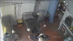 稀有黑客破解医院妇产科监控摄像头完美正面角度高清偷拍几个孕妇 最美年轻孕妇 阴蒂清晰可见 截图15