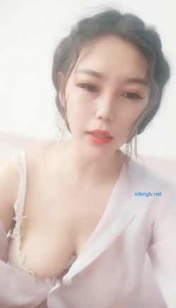 校花级女神 【依一啊 】收费房露奶福利，掰穴跳蛋自慰粉穴,呻吟娇喘非常诱人，很是诱惑不要错过 截图15
