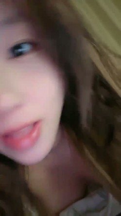 G奶校花~20小时~【小初恋】，清纯指数极高，年龄看着不大这对大奶子真是惊人 截图5