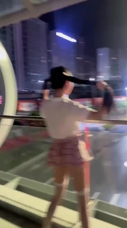 颜值女神【晴宝】被多位金主包养泄密,第一弹 年度最骚的第一梯队女主 完美露脸 截图4