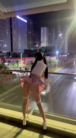 颜值女神【晴宝】被多位金主包养泄密,第一弹 年度最骚的第一梯队女主 完美露脸 截图11