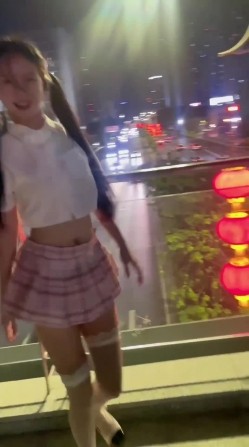 颜值女神【晴宝】被多位金主包养泄密,第一弹 年度最骚的第一梯队女主 完美露脸 截图16