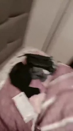 巨乳美女 操的我骚逼真的好舒服 塞满了 在家跟大哥激情啪啪 操的奶子哗哗 骚话不停 截图6