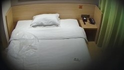 精品酒店偷拍 ️潮流穿搭小仙女被男友连干三次男友貌似新手很敏感每次干的时间都不长 截图1