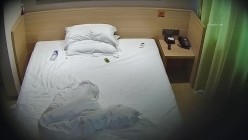 精品酒店偷拍 ️潮流穿搭小仙女被男友连干三次男友貌似新手很敏感每次干的时间都不长 截图15