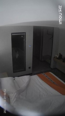 乐橙酒店摄像头偷拍情侣热血享受退房前的最后片刻春宵 截图1