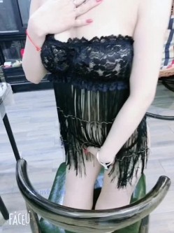 堪比王瑞儿的尤物大奶子极品网红幸子最新VIP会员收费视频101部合集 截图1