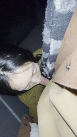 同济大学嘉定校区高知反差美女露脸性爱，在楼道直接后入丝袜狗链上位猛坐 截图11