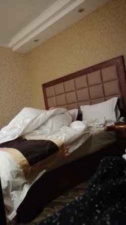 大壮哥精品大片-酒吧认识的168CM典型欧美身材,丰臀美乳外围女,高潮大叫：被你干死了,喜欢,下 截图2