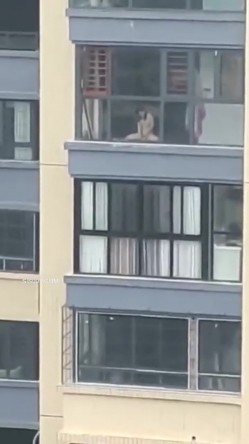 我的邻居都是狠人哪 总是给你带来最美的风景线 尤其疫情期间长期在家实在太无聊 截图11