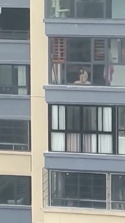 我的邻居都是狠人哪 总是给你带来最美的风景线 尤其疫情期间长期在家实在太无聊 截图12
