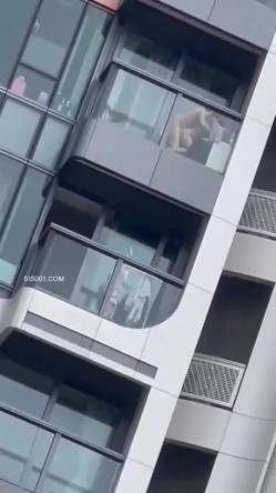 我的邻居都是狠人哪 总是给你带来最美的风景线 尤其疫情期间长期在家实在太无聊 截图16